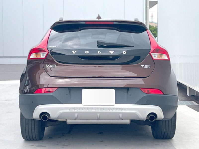 2019 VOLVO V40 CROSS COUNTRY T5 AWD TUCK EDITION