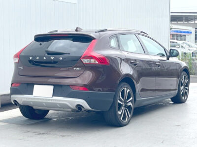 2019 VOLVO V40 CROSS COUNTRY T5 AWD TUCK EDITION