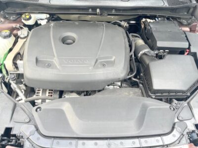2019 VOLVO V40 CROSS COUNTRY T5 AWD TUCK EDITION