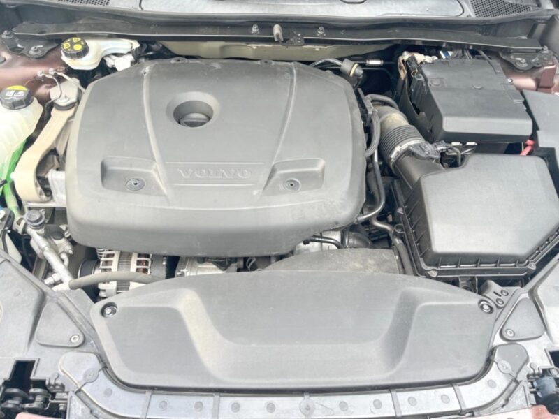 2019 VOLVO V40 CROSS COUNTRY T5 AWD TUCK EDITION