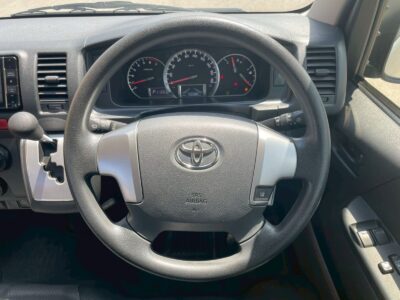 2019 Toyota Hiace Commuter 2.7 DX 4WD Super Long