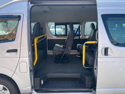2019 Toyota Hiace Commuter 2.7 DX 4WD Super Long