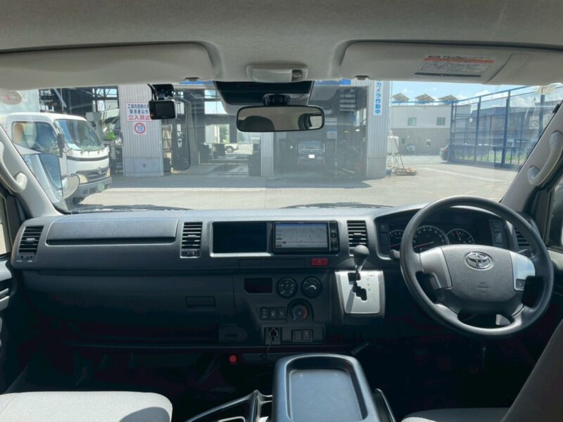 2019 Toyota Hiace Commuter 2.7 DX 4WD Super Long