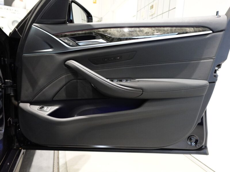 2020 BMW 540i xDrive M Sport