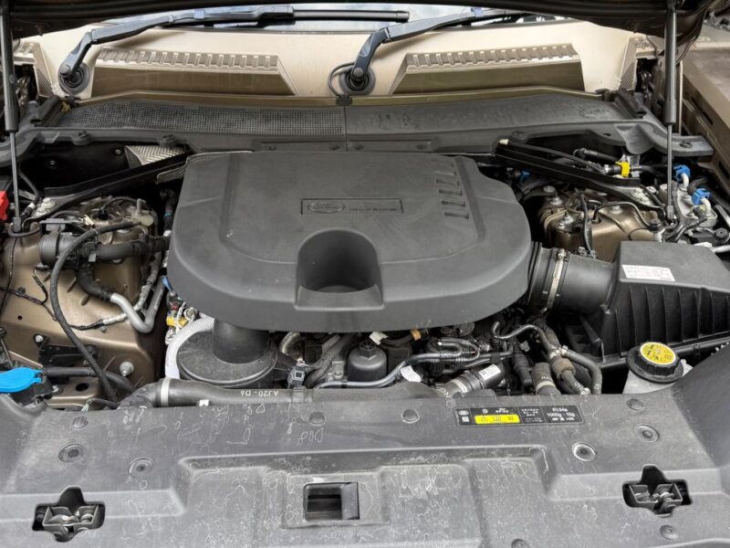 2021 LAND ROVER DEFENDER 110X DYNAMIC SE D300