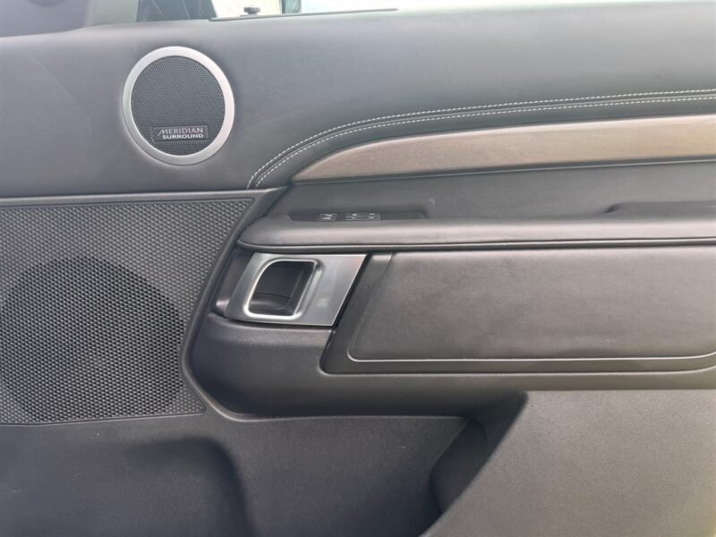 2019 Land Rover Discovery SDV6 HSE Luxury (7-Seater)