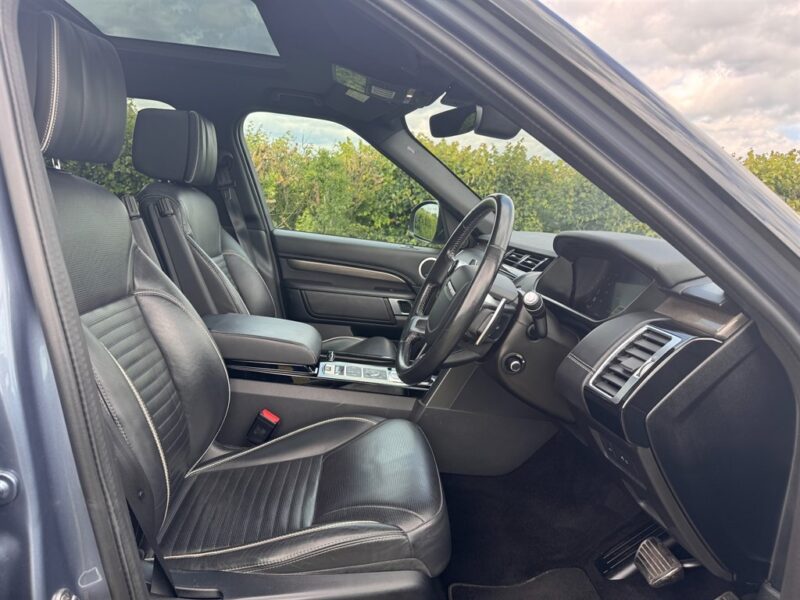 2019 Land Rover Discovery SDV6 HSE Luxury (7-Seater)