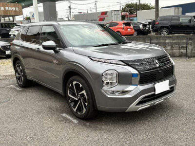 2022 Mitsubishi Outlander PHEV P