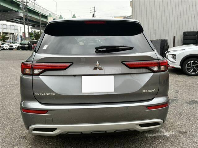 2022 Mitsubishi Outlander PHEV P