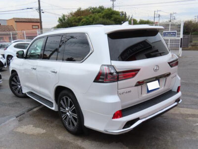 2020 LEXUS LX570 BLACK SEQUENCE