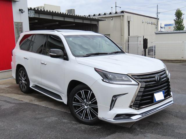 2020 LEXUS LX570 BLACK SEQUENCE