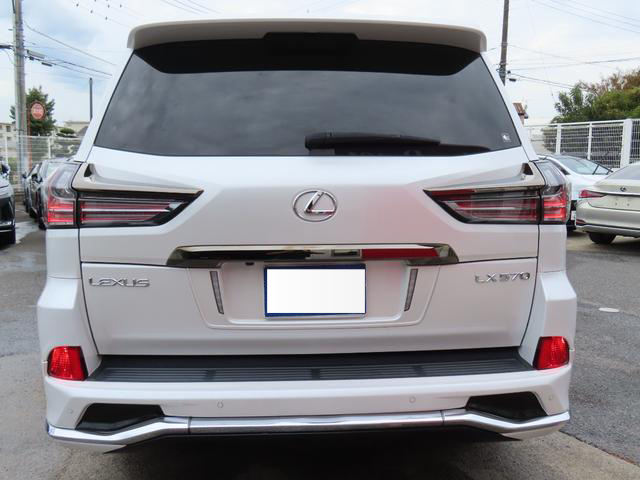 2020 LEXUS LX570 BLACK SEQUENCE
