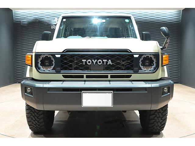 2024 Toyota Land Cruiser 70 AX - GDJ76W