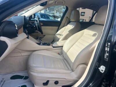 2019 Alfa Romeo Giulia Super