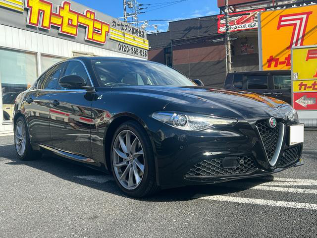 2019 Alfa Romeo Giulia Super
