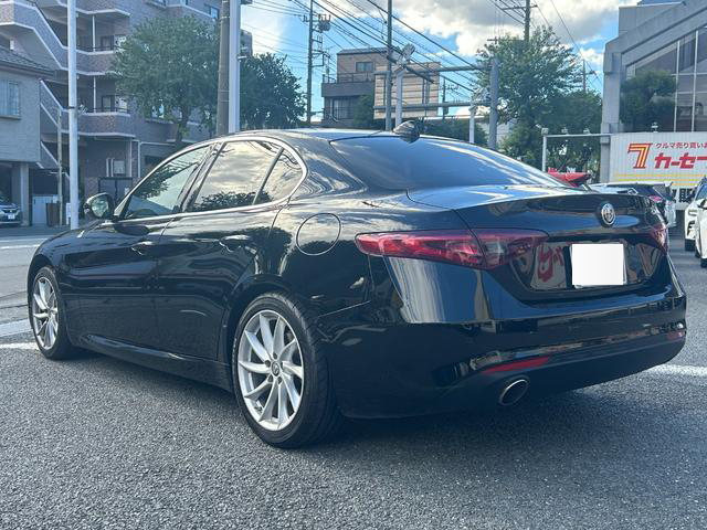 2019 Alfa Romeo Giulia Super