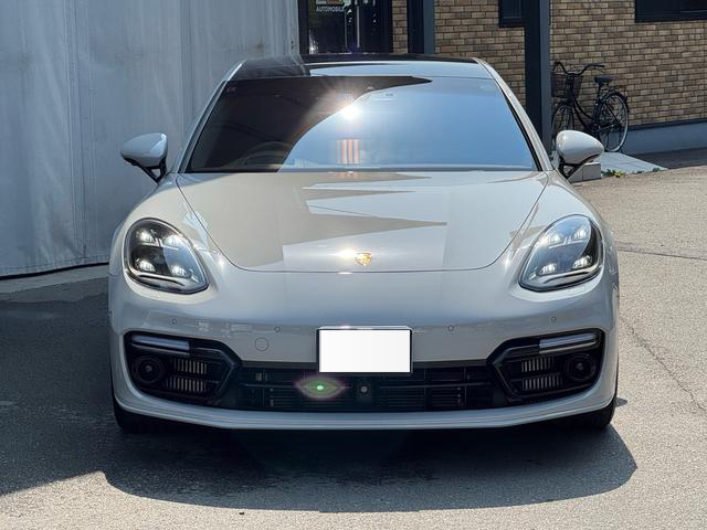 2019 Porsche Panamera GTS