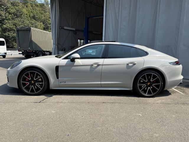 2019 Porsche Panamera GTS