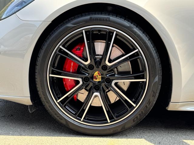 2019 Porsche Panamera GTS
