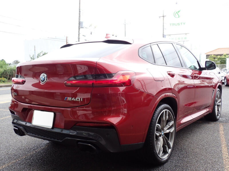 2019 BMW X4 M40i