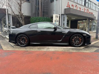 2019 NISSAN GT-R Premium Edition