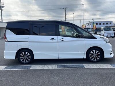 2019 Nissan Serena 2.0 Highway Star V Selection