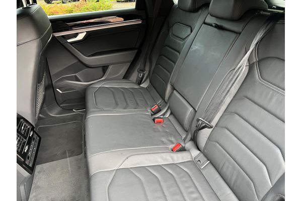 2019 Volkswagen Touareg 3.0TDI V6 R-Line Tech Tiptronic 4Motion