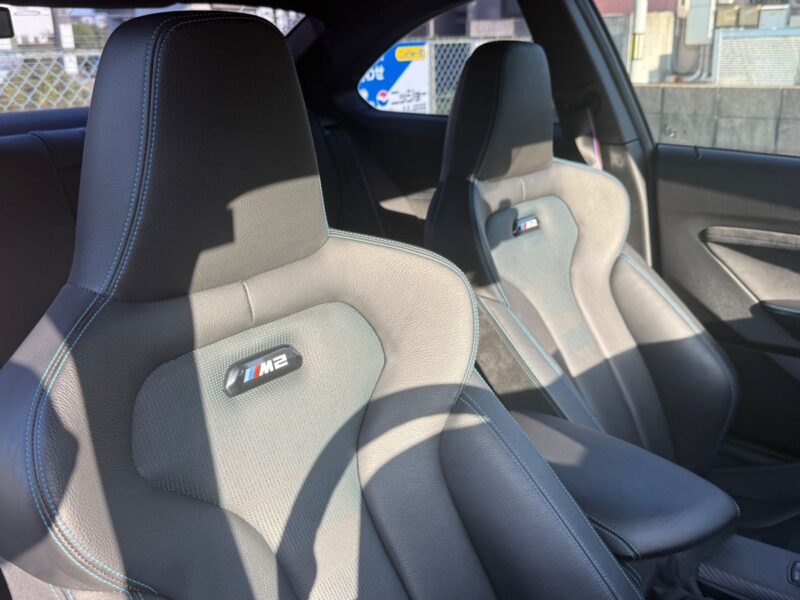 2019 BMW M2 Competition (MT)