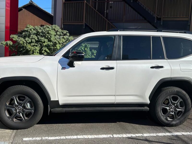 2023 Toyota Land Cruiser GR Sport - VJA300W