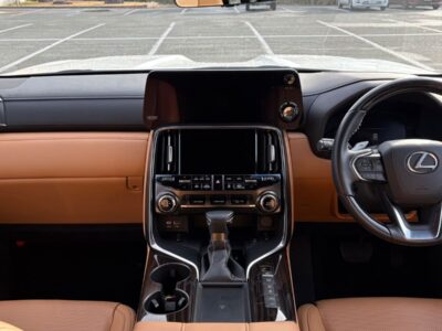 2024 LEXUS LX600