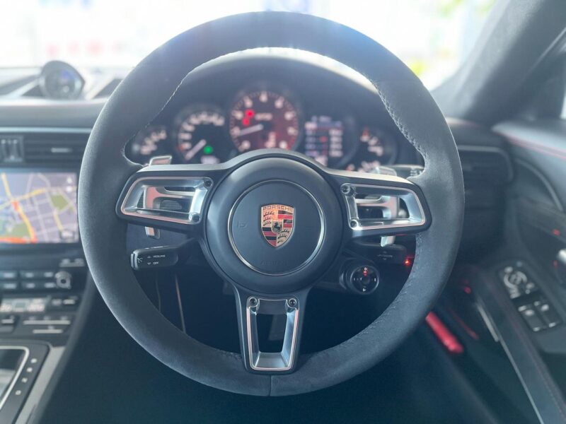 2019 Porsche 911 Carrera GTS