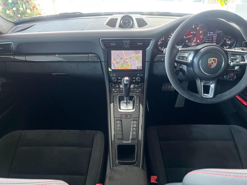 2019 Porsche 911 Carrera GTS