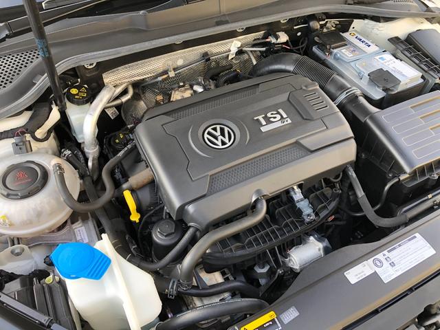 2019 Volkswagen Golf R Variant