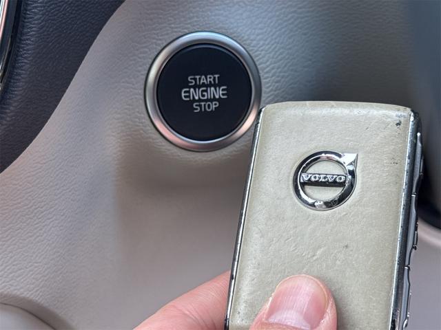 2019 VOLVO XC40 T5 Inscription