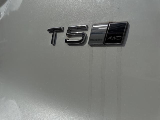 2019 VOLVO XC40 T5 Inscription