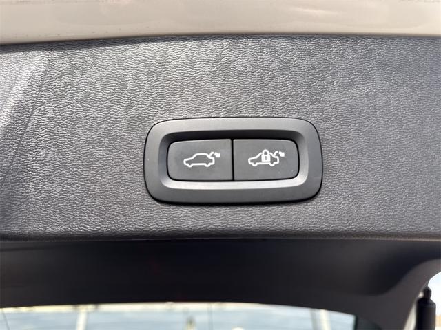 2019 VOLVO XC40 T5 Inscription