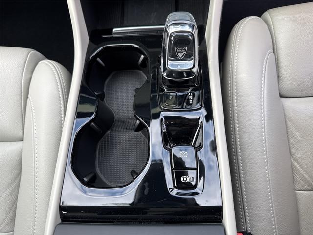 2019 VOLVO XC40 T5 Inscription