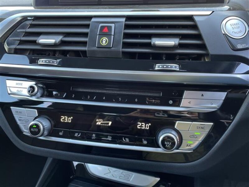 2019 BMW X3 xDrive 20i M Sport 4WD - Very Low Mileage!