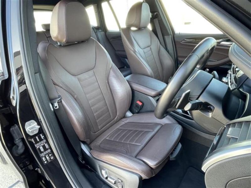 2019 BMW X3 xDrive 20i M Sport 4WD - Very Low Mileage!