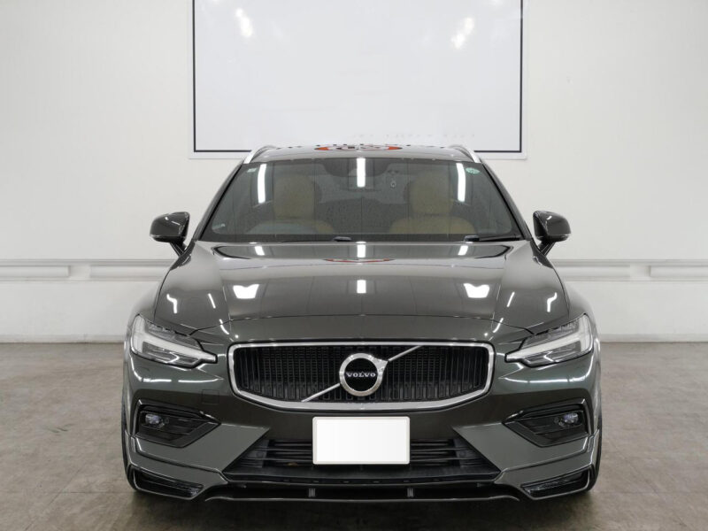 2019 Volvo V60 T5 Momentum ERST
