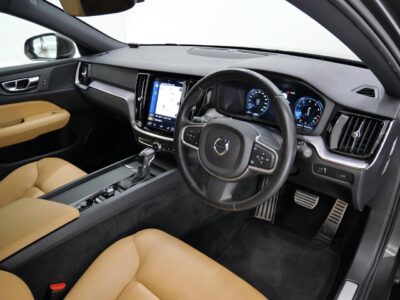 2019 Volvo V60 T5 Momentum ERST