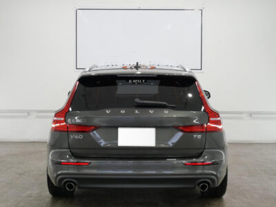 2019 Volvo V60 T5 Momentum ERST