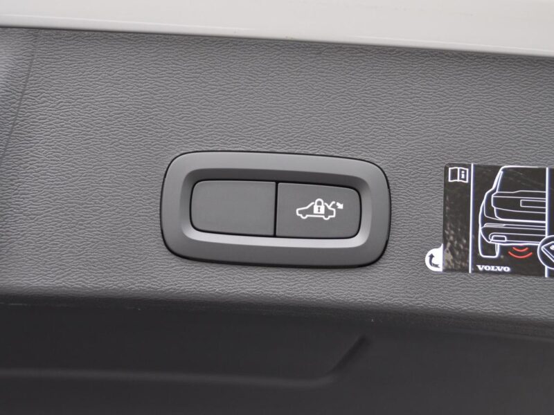 2019 Volvo XC40 T4 AWD Inscription