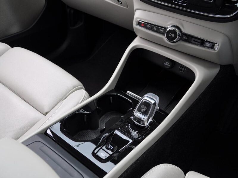 2019 Volvo XC40 T4 AWD Inscription