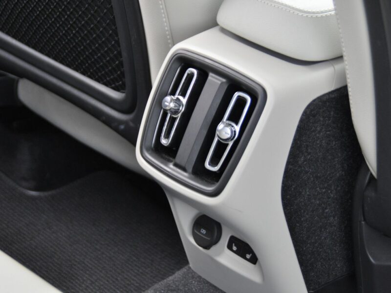 2019 Volvo XC40 T4 AWD Inscription