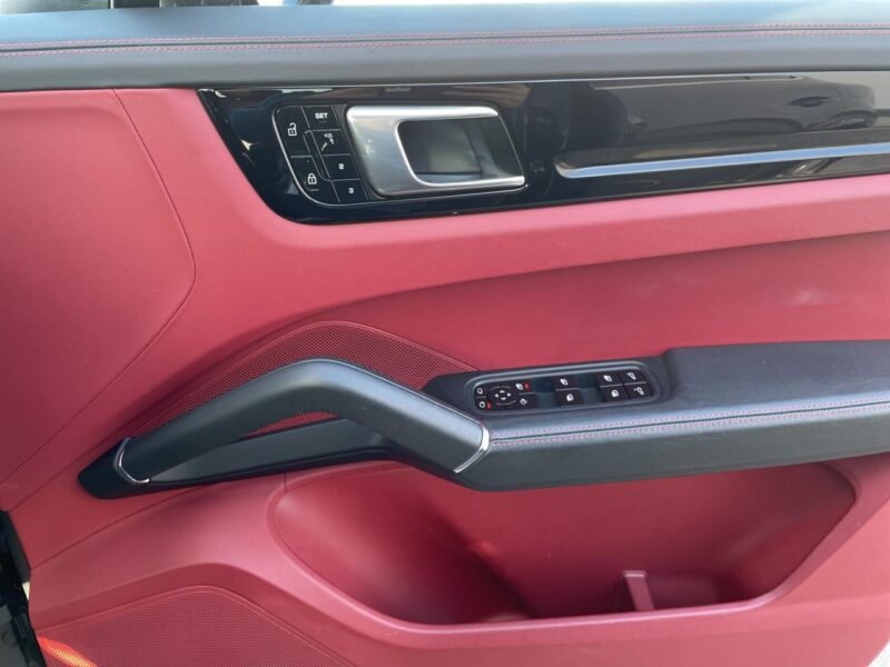 2019 Porsche Cayenne S