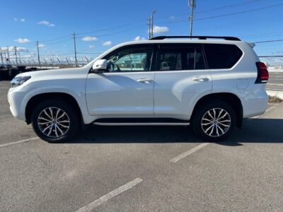 2020 Toyota Land Cruiser Prado TZ-G - GDJ151W