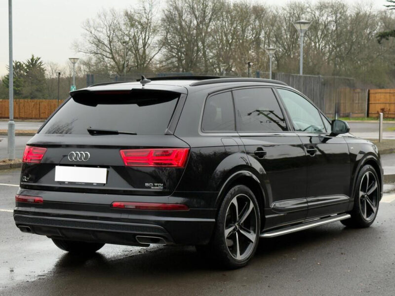 2019 AUDI Q7 3.0 50TDI S-Line Black Edition Quattro