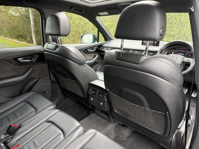 2019 AUDI Q7 3.0 50TDI S-Line Black Edition Quattro