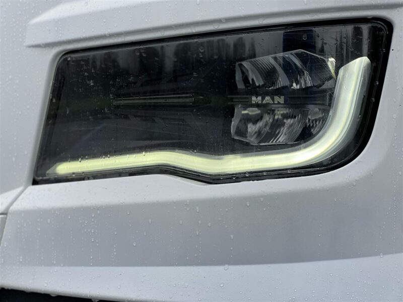 2022 MAN TGX 26.510 6X2 Tractor Unit Euro6